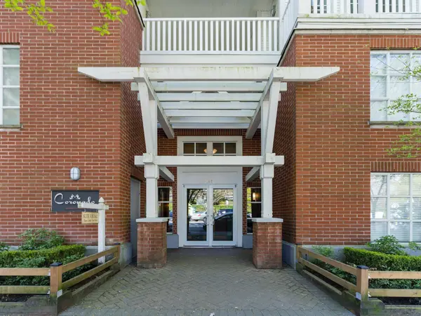 147 E 1st #112, North Vancouver, BC V7L 1B2