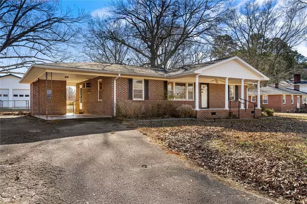 126 Lowe ST, Belton, SC 29627