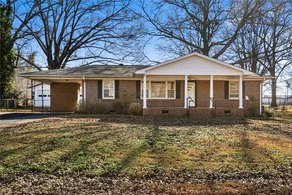 126 Lowe ST, Belton, SC 29627