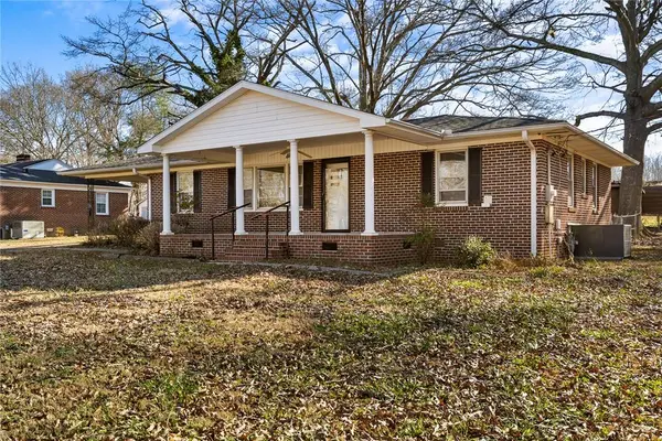 126 Lowe ST, Belton, SC 29627