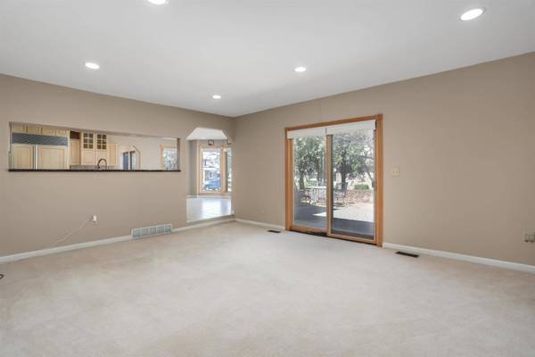 18220 Brentwood Drive, Riverview, MI 48193