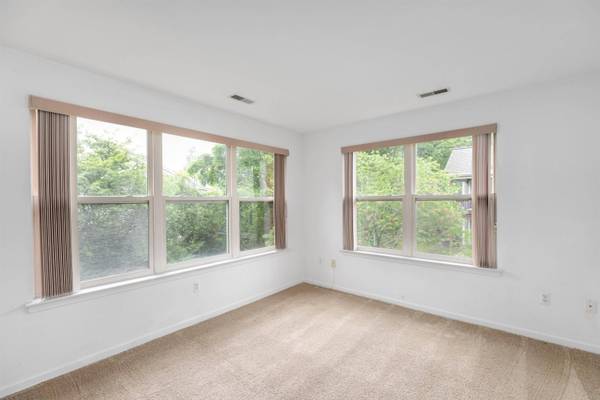 1297 Heatherwood Lane, Ann Arbor, MI 48108