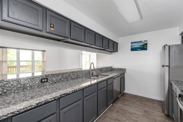 1297 Heatherwood Lane, Ann Arbor, MI 48108