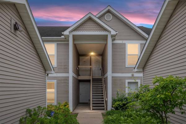 1297 Heatherwood Lane, Ann Arbor, MI 48108