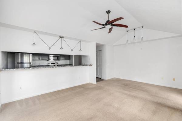 1297 Heatherwood Lane, Ann Arbor, MI 48108