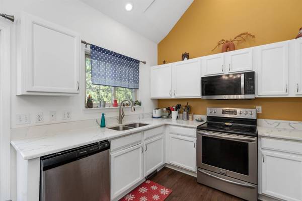 5964 Villa France Avenue, Ann Arbor, MI 48103