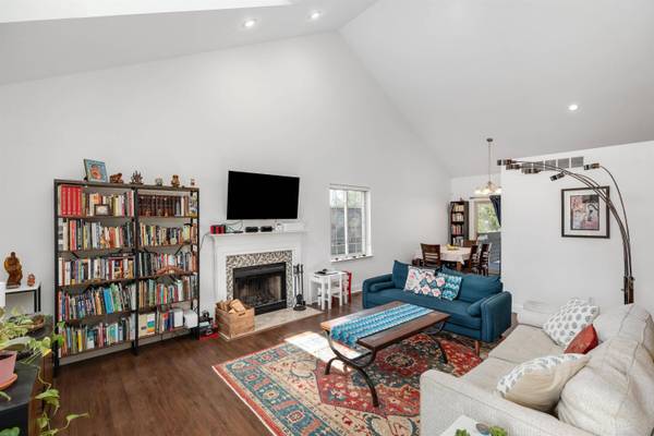 5964 Villa France Avenue, Ann Arbor, MI 48103