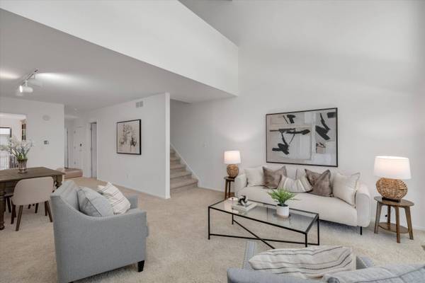 2112 Overlook Court, Ann Arbor, MI 48103