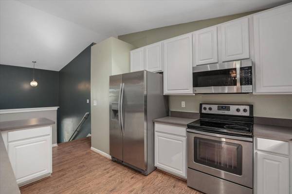 6751 Maplelawn Drive, Ypsilanti, MI 48197
