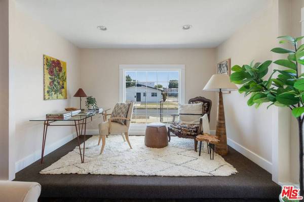 6435 Madden Ave, Los Angeles, CA 90043