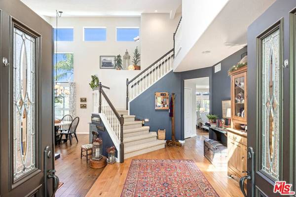 29377 Begonias Ln, Canyon Country, CA 91387