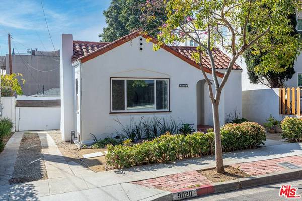 9020 Phyllis Ave, West Hollywood, CA 90069