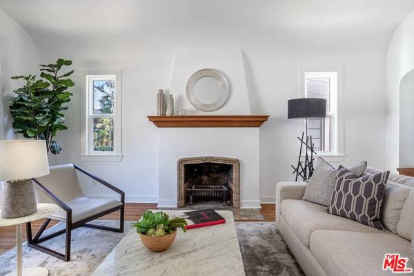 9020 Phyllis Ave, West Hollywood, CA 90069