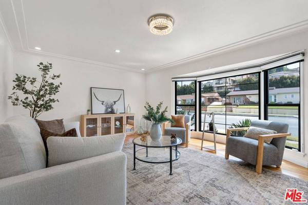 5853 S La Brea Ave, Los Angeles, CA 90056