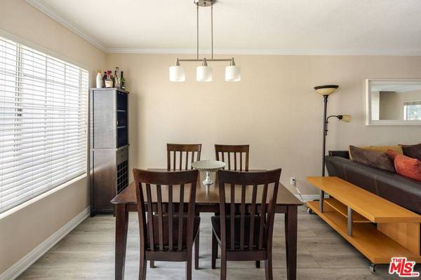 154 N Meridith Ave #7, Pasadena, CA 91106