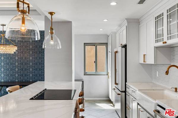 7250 Franklin Ave #616, Los Angeles, CA 90046