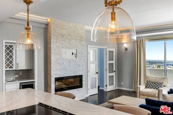 7250 Franklin Ave #616, Los Angeles, CA 90046