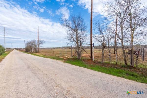 1140 Chalk RD, Harwood, TX 78632