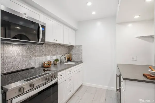 2001 Sacramento ST #9, San Francisco, CA 94109