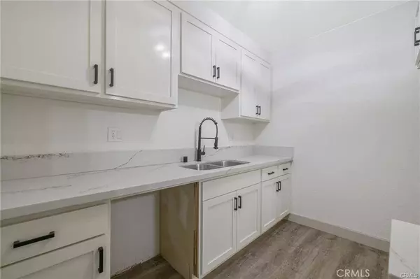 1107 Pacific, Bakersfield, CA 93305