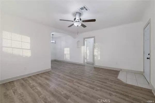 1107 Pacific, Bakersfield, CA 93305