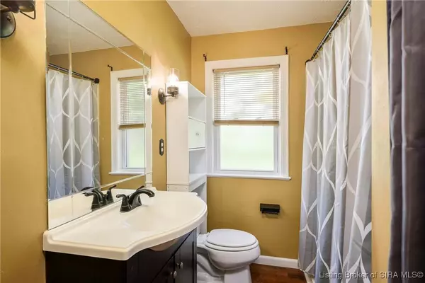 9101 Walter AVE, Louisville, KY 40229