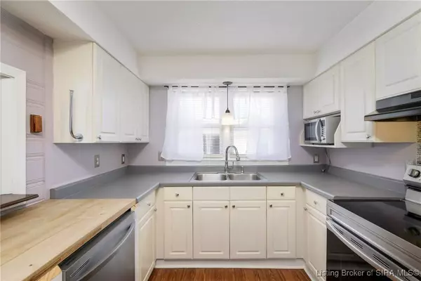 9101 Walter AVE, Louisville, KY 40229