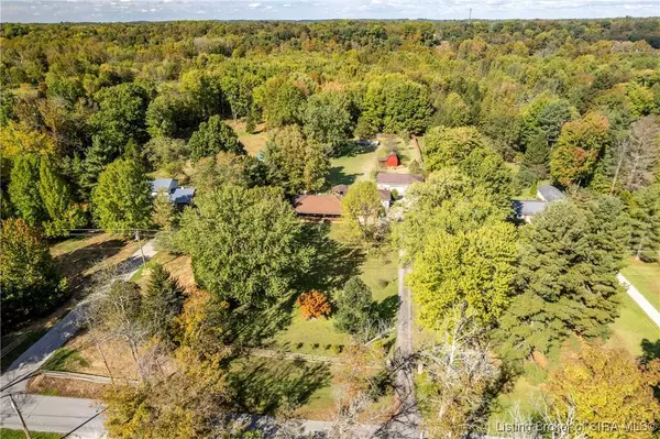 8126 John Pectol RD, Georgetown, IN 47122