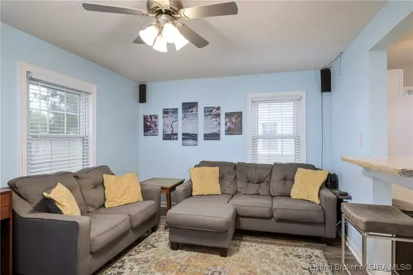 1356 Trinity Park DR, Louisville, KY 40213