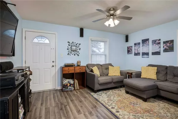 1356 Trinity Park DR, Louisville, KY 40213