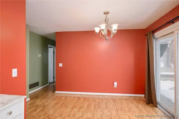 1225 Sportsman DR, Jeffersonville, IN 47130