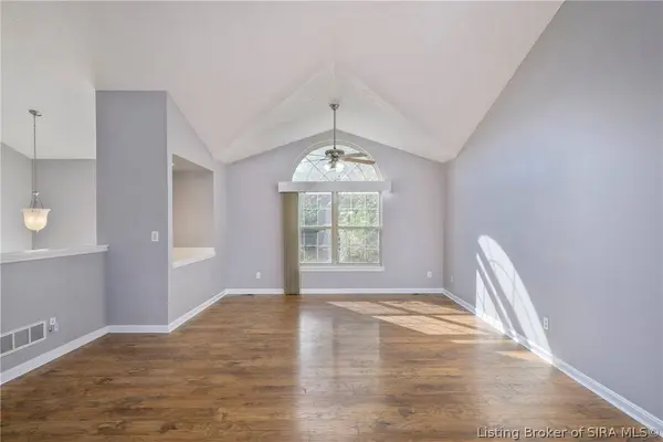 1034 Brookstone CT, Georgetown, IN 47122