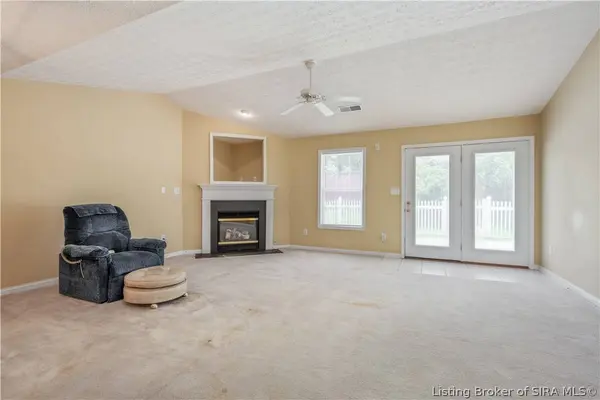 6616 Woods Mill DR, Louisville, KY 40272