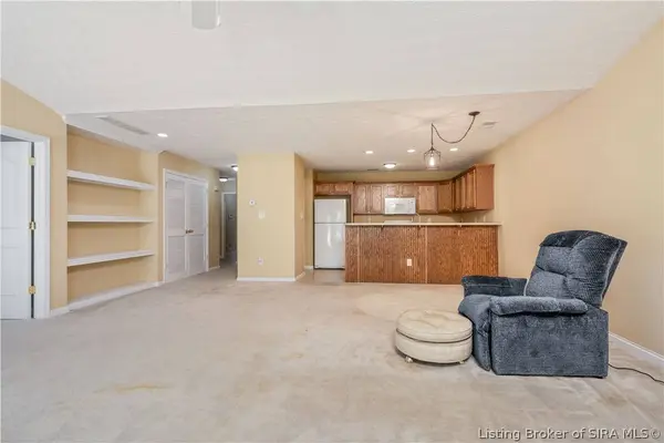 6616 Woods Mill DR, Louisville, KY 40272