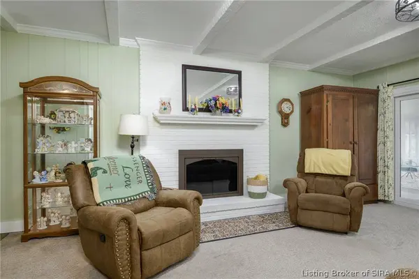 500 Bentbrook DR, New Albany, IN 47150
