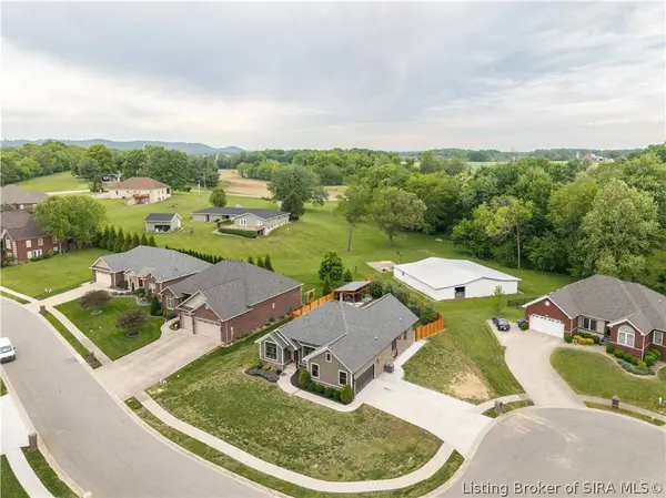 1109 Dora DR, Sellersburg, IN 47172