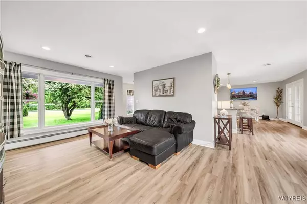 7795 Moyer RD, Lockport, NY 14094