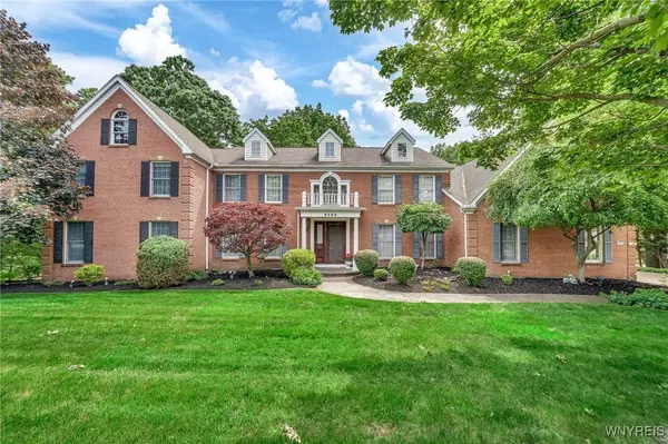 9555 The Maples, Clarence, NY 14031