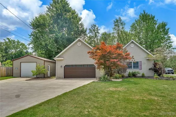 1245 Dodge RD, Getzville, NY 14068