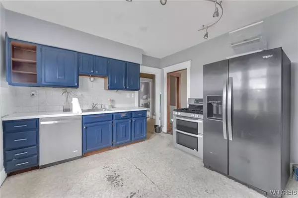 811 Cleveland DR, Buffalo, NY 14225