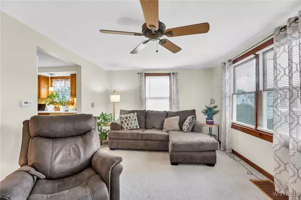 67 Mcparlin AVE, Buffalo, NY 14225