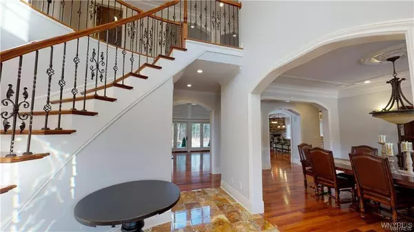 698 Windover LN, Derby, NY 14047