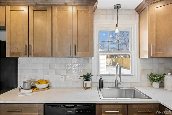 538 Taunton PL, Buffalo, NY 14216