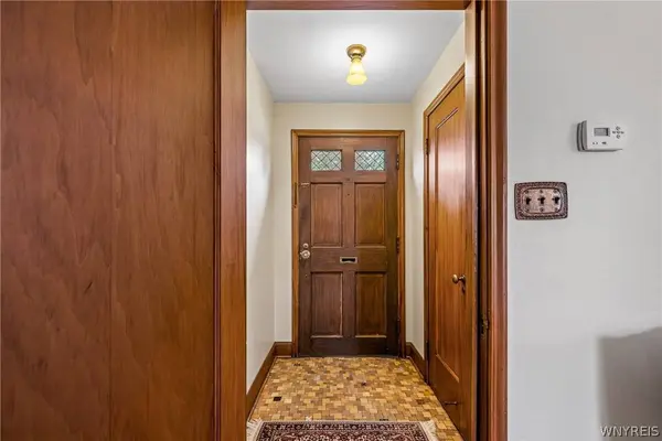 25 Saint Johns AVE, Buffalo, NY 14223