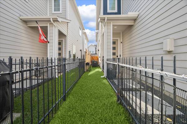 1193 W Tidwell RD, Houston, TX 77091