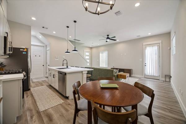 1193 W Tidwell RD, Houston, TX 77091