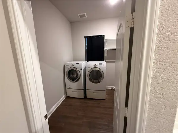 135 Bloomhill PL, Magnolia, TX 77354
