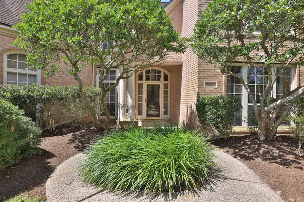 1619 Lofty Maple TRL, Houston, TX 77345