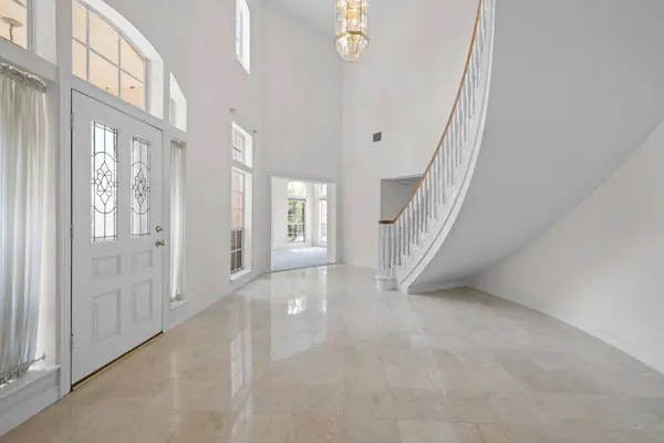 1619 Lofty Maple TRL, Houston, TX 77345