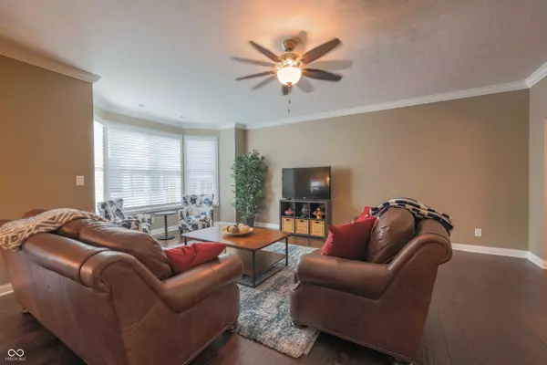 839 N Park Trail DR, Carmel, IN 46032